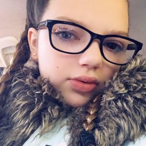 Meet your Posher, Adriana